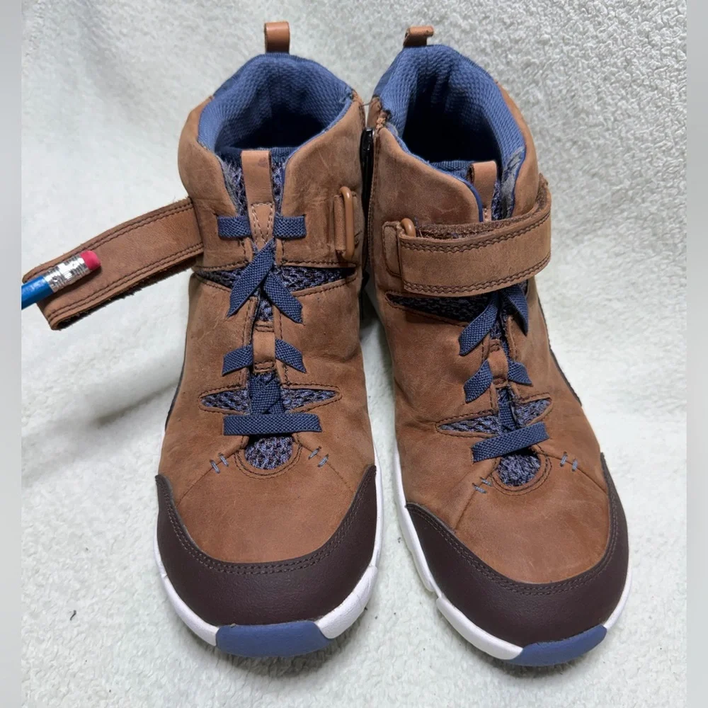 Clarks Boys size 5 Casual Boots - Tri Mimo Kid Tan